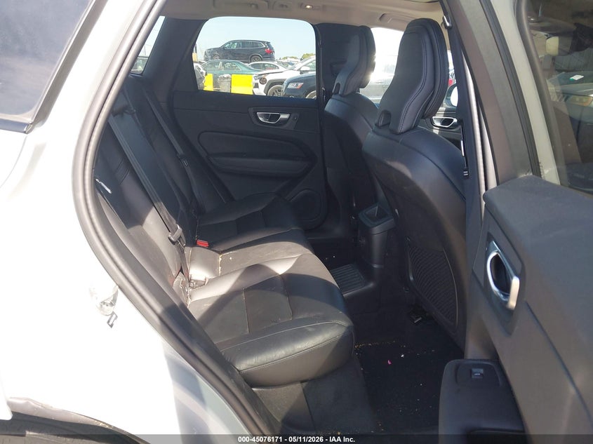 2024 VOLVO XC60 RECHARGE PLUG-IN HYBRID auction photo 8