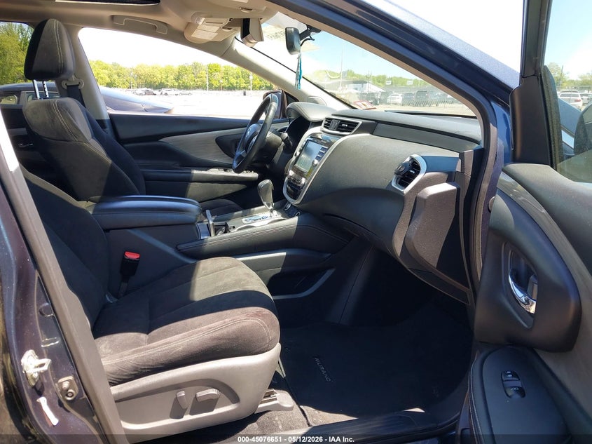 2017 NISSAN MURANO auction photo 5