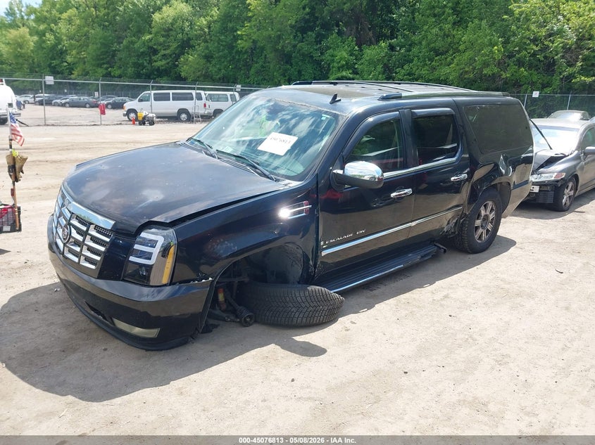 2007 CADILLAC ESCALADE ESV auction photo 2