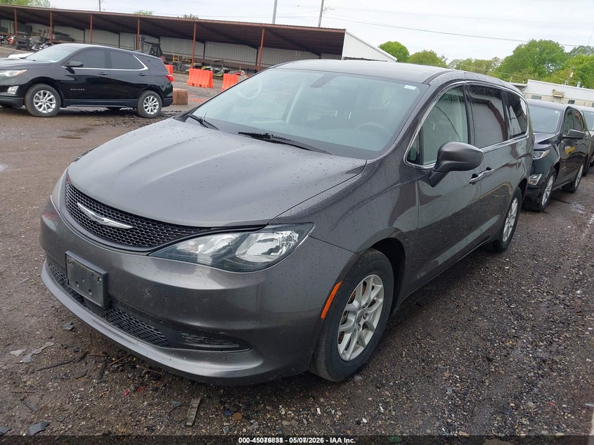 Vin: 2c4rc1cg2nr127794, lot: 45574392, chrysler voyager lx 20222