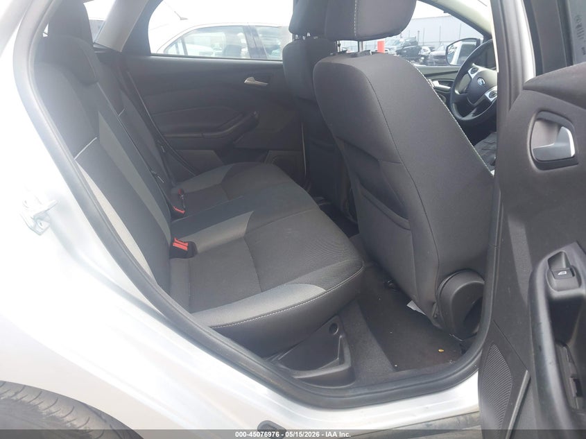 2014 FORD FOCUS auction photo 8