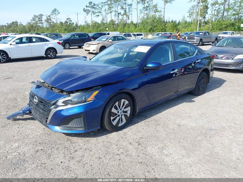 2023 NISSAN ALTIMA auction photo 2
