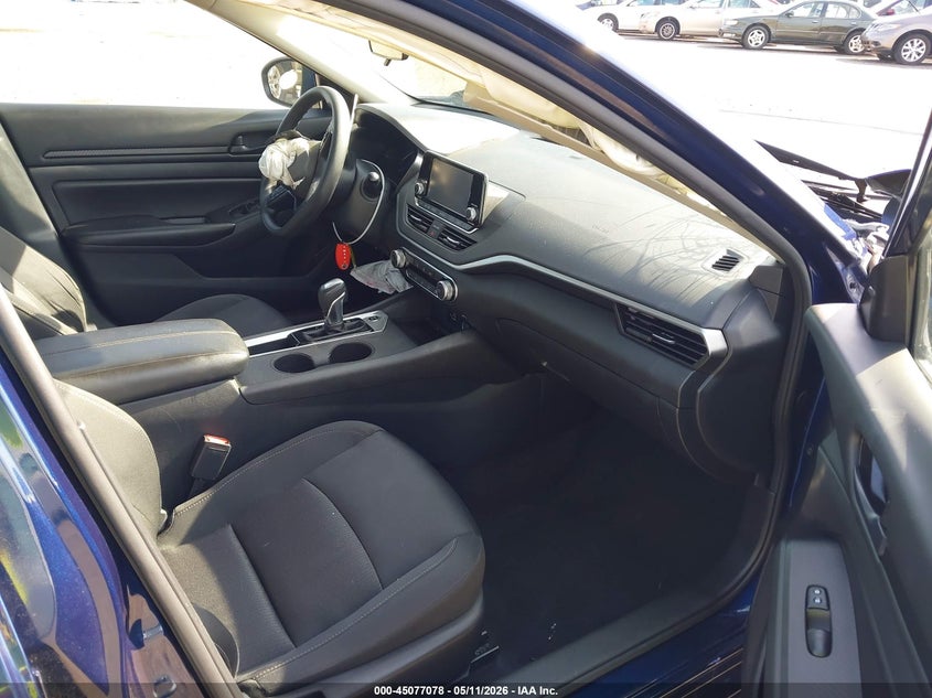2023 NISSAN ALTIMA auction photo 5
