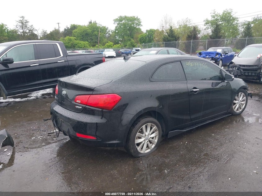 2015 KIA FORTE KOUP auction photo 4