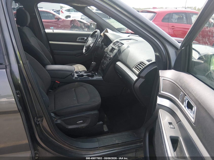 2017 FORD EXPLORER auction photo 5