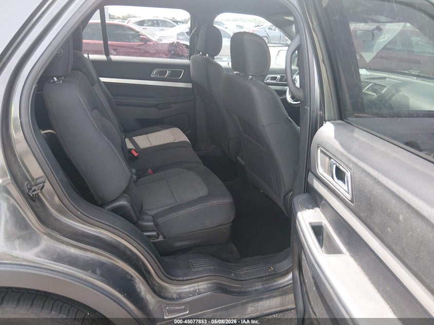 2017 FORD EXPLORER auction photo 8