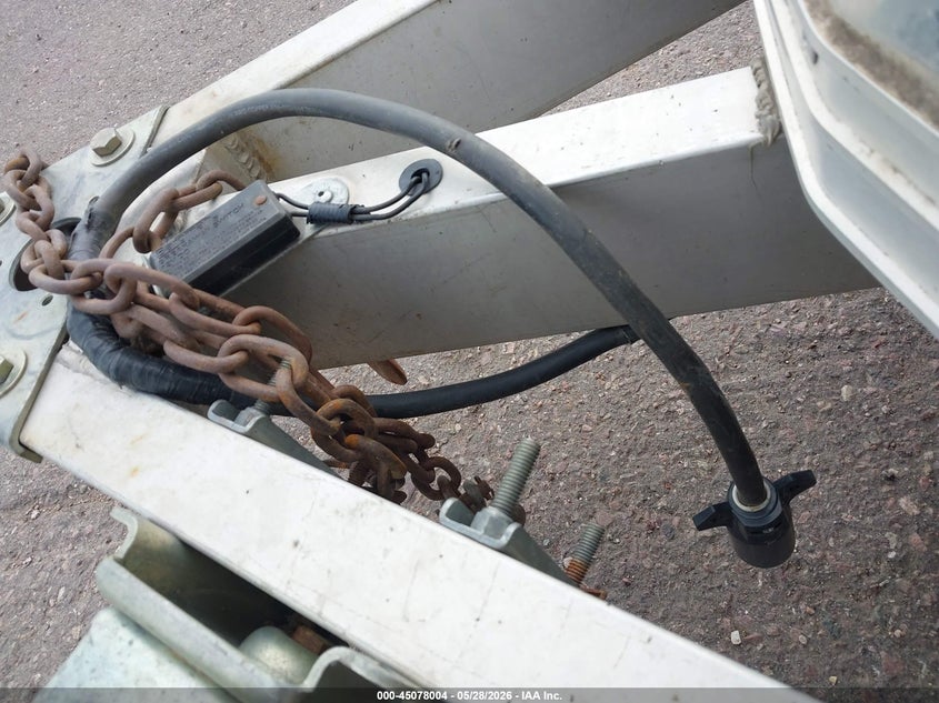 2005 STEALTH 12 FT ENCLOSED TRAIL auction photo 7