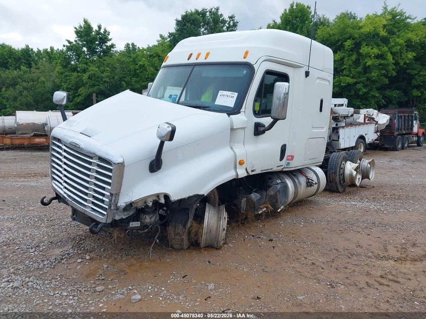 2012 FREIGHTLINER CASCADIA 125 auction photo 2