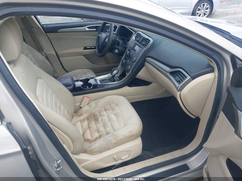 2015 FORD FUSION auction photo 5