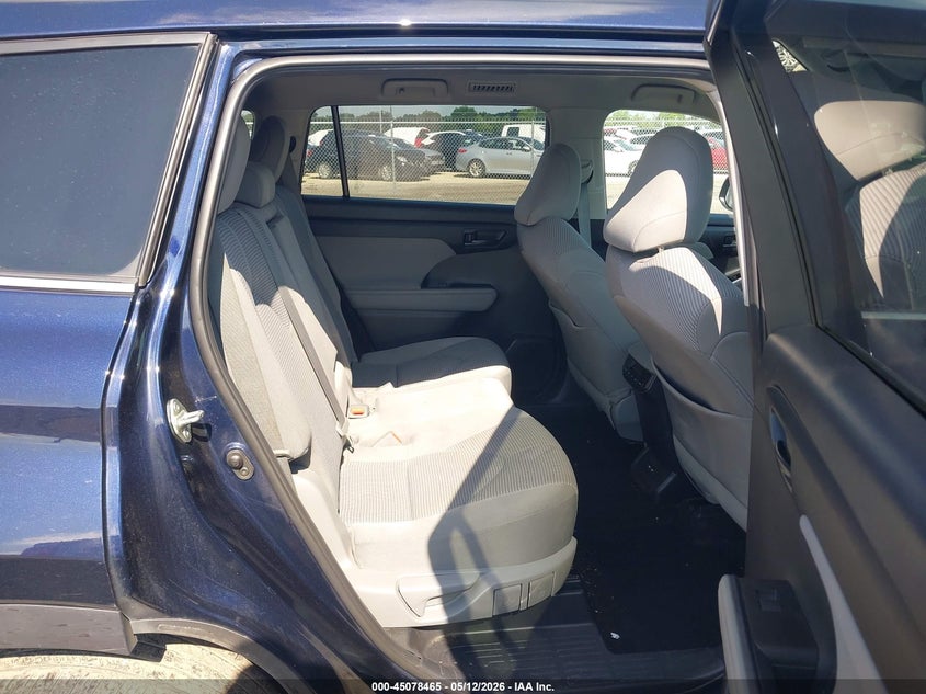 VIN 5TDZZRAH2LS024047 2020 TOYOTA HIGHLANDER LE