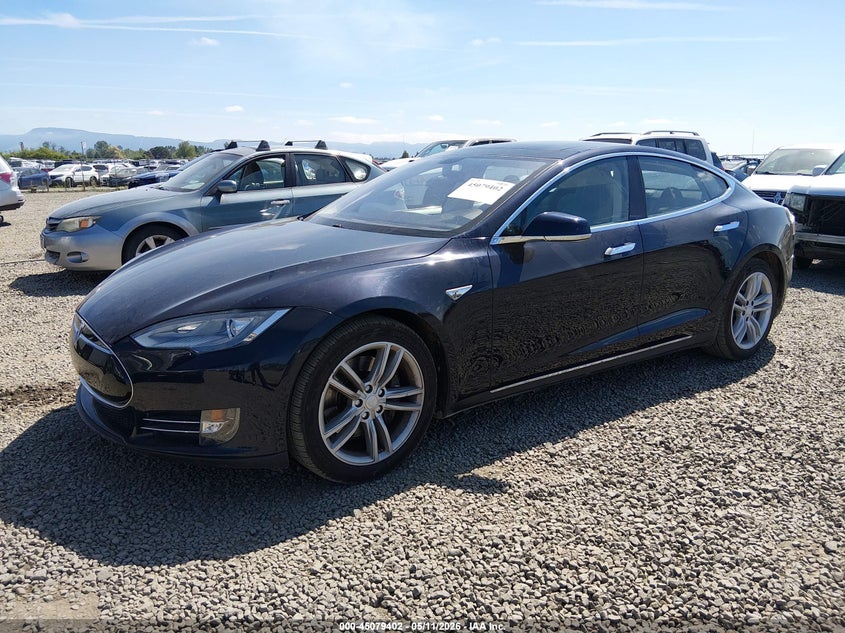 Vin: 5yjsa1h14efp31998, lot: 45576956, tesla model s p85 20142