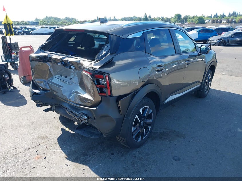 2025 NISSAN KICKS auction photo 4