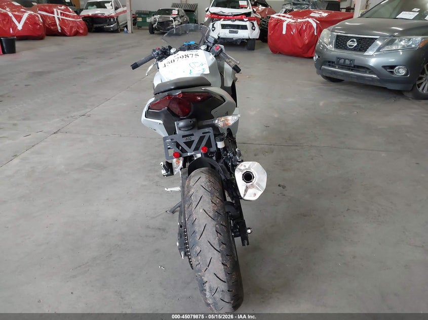 2025 KAWASAKI EX500 auction photo 6