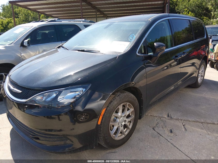 2017 CHRYSLER PACIFICA auction photo 2