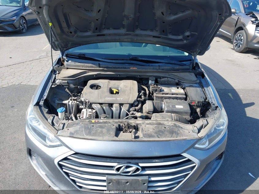VIN 5NPD74LF1JH304513 2018 HYUNDAI ELANTRA SE