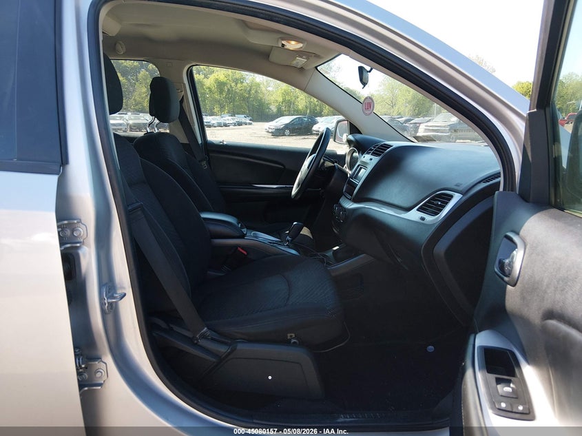 2014 DODGE JOURNEY auction photo 5