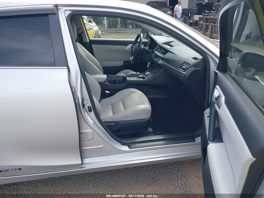 2012 LEXUS CT 200H auction photo 5
