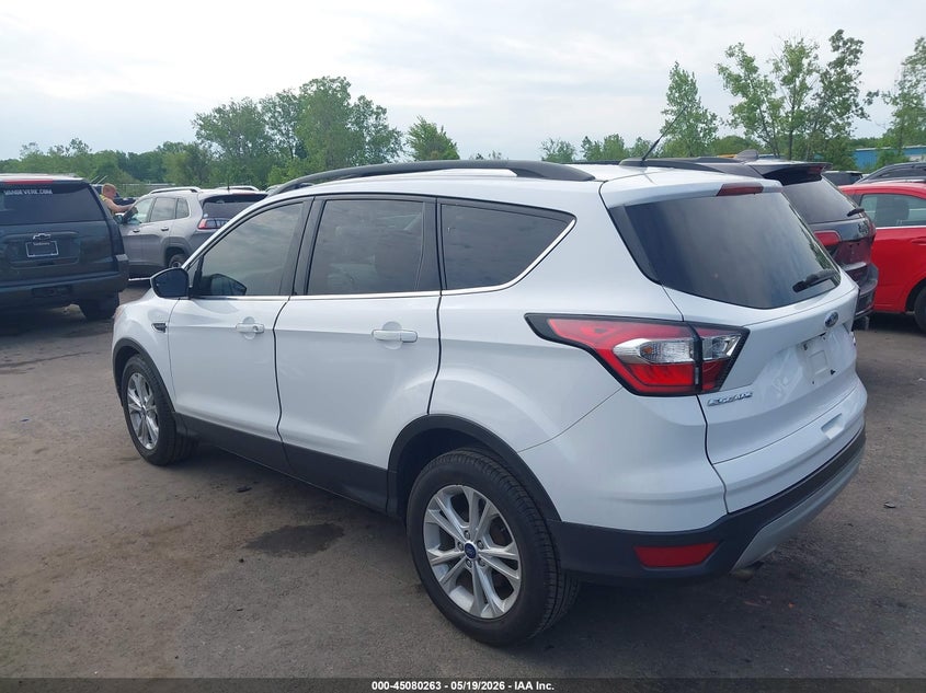 VIN 1FMCU0GD9JUB61771 2018 FORD ESCAPE SE
