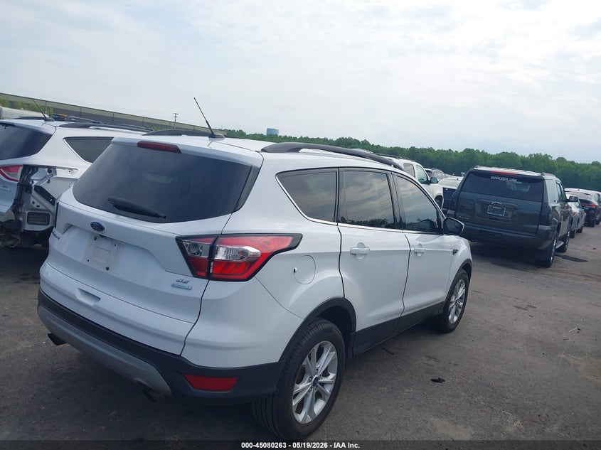 VIN 1FMCU0GD9JUB61771 2018 FORD ESCAPE SE