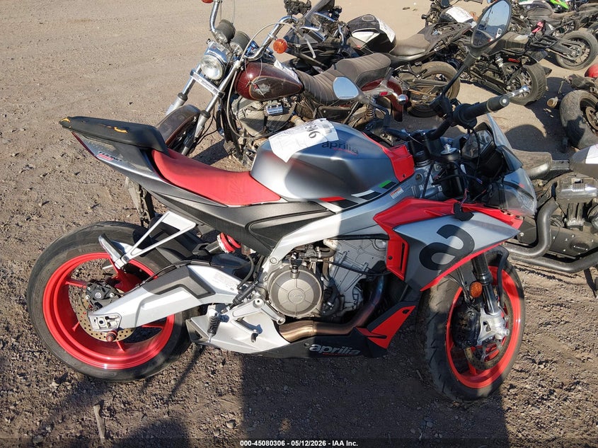 2021 Aprilia Tuono 660 VIN: ZD4KSUE01MS000560 Lot: 45080306