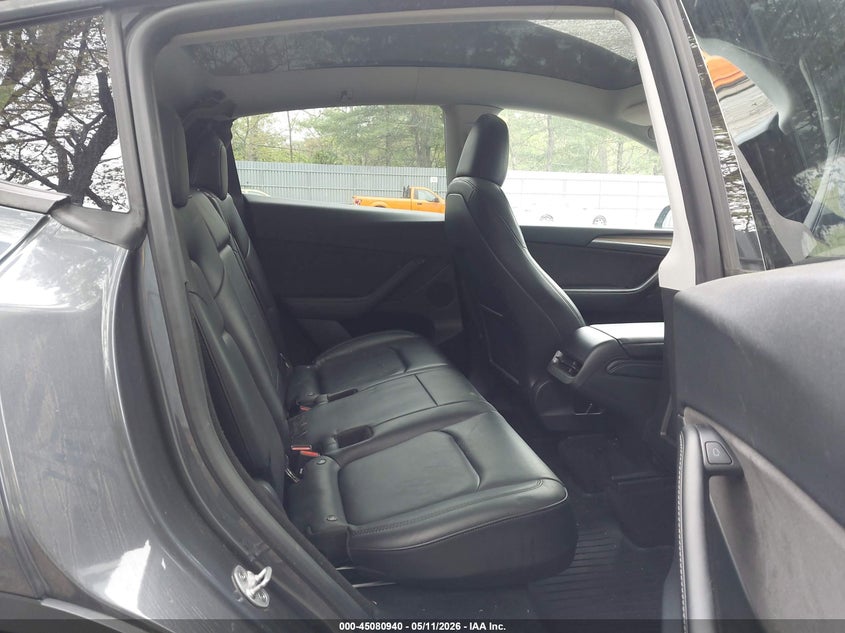 VIN: 7SAYGDED0PF933204 2023 TESLA MODEL Y RWD