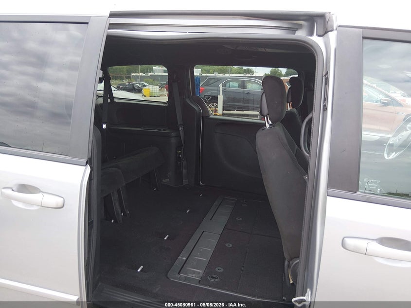 2015 Dodge Grand Caravan - widok 8