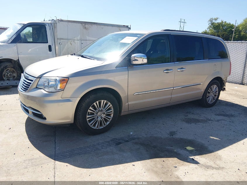 Vin: 2c4rc1cg2gr283613, lot: 45578571, chrysler town & country touring-l 20162