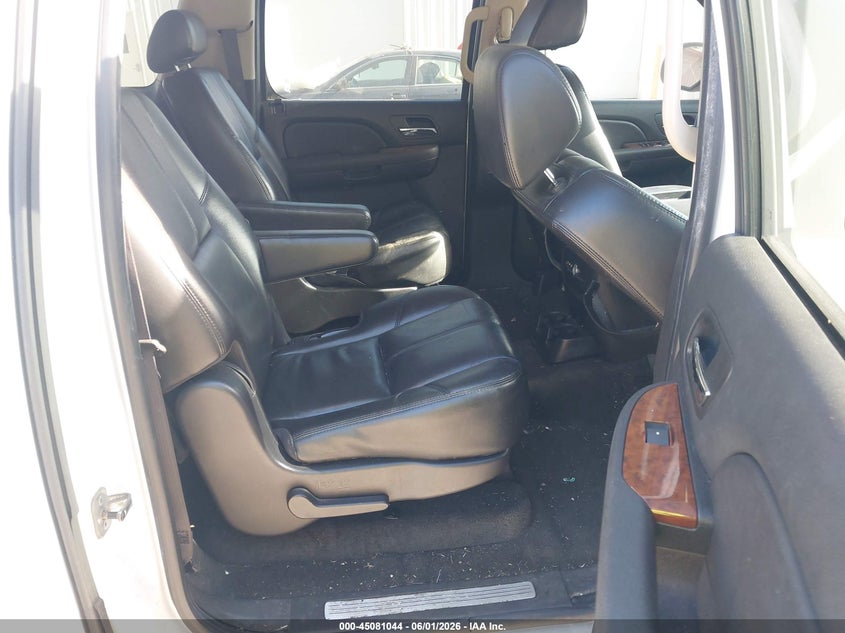 AtlanticExpress - Chevrolet Suburban 1500