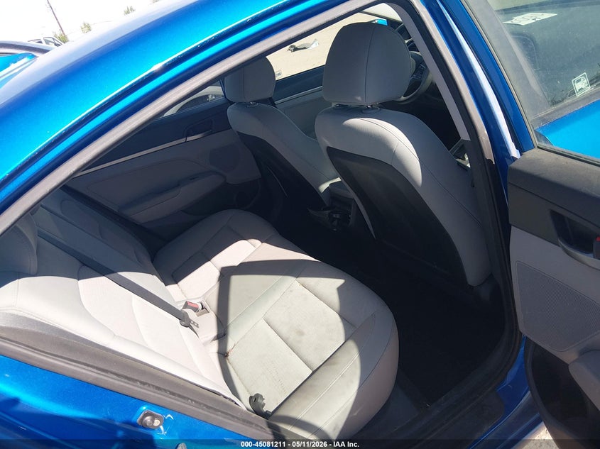 VIN KMHD74LF2HU104235 2017 HYUNDAI ELANTRA SE