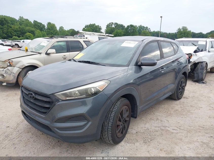 2017 Hyundai Tucson Se KM8J23A49HU338224 photo 1