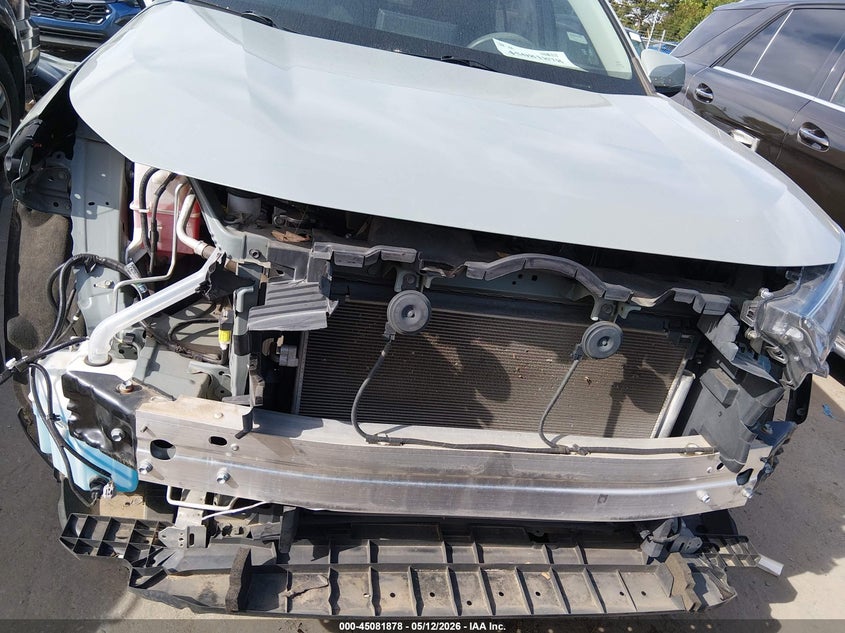 VIN 2T3W1RFVXMW152366 2021 TOYOTA RAV4 XLE