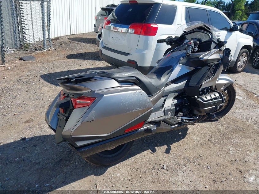 VIN JH2SC7911JK000235 2018 HONDA GL1800 B