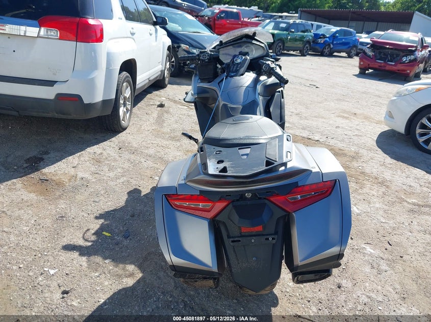 2018 Honda Gl1800 B VIN: JH2SC7911JK000235 Lot: 45081897