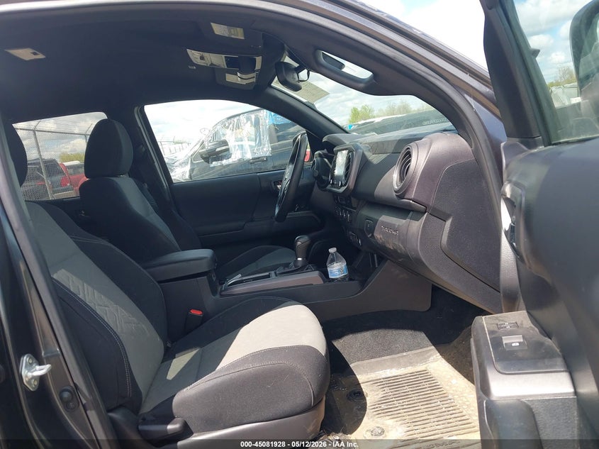 VIN 3TMCZ5AN0PM584062 2023 TOYOTA TACOMA TRD SPORT