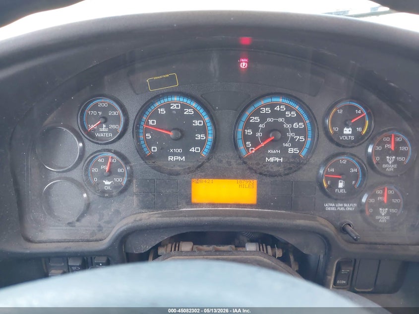 2014 IC CORPORATION 3000 auction photo 7