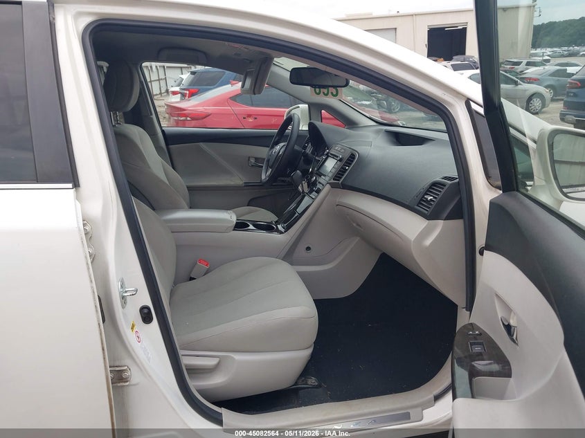 2015 TOYOTA VENZA auction photo 5