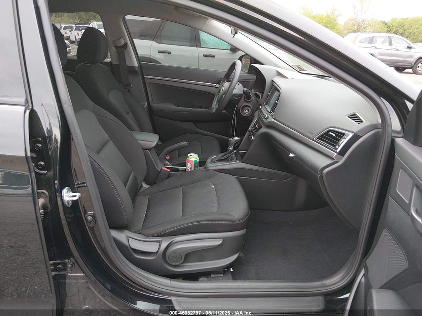 2018 HYUNDAI ELANTRA auction photo 5