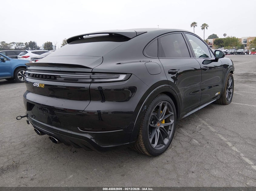 2026 PORSCHE CAYENNE COUPE auction photo 4