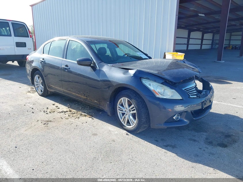 2013 INFINITI G37X