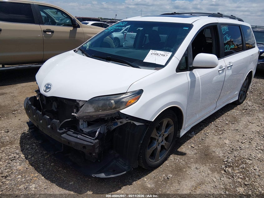 2015 Toyota Sienna Se 8 Passenger 5TDXK3DCXFS586324 photo 1