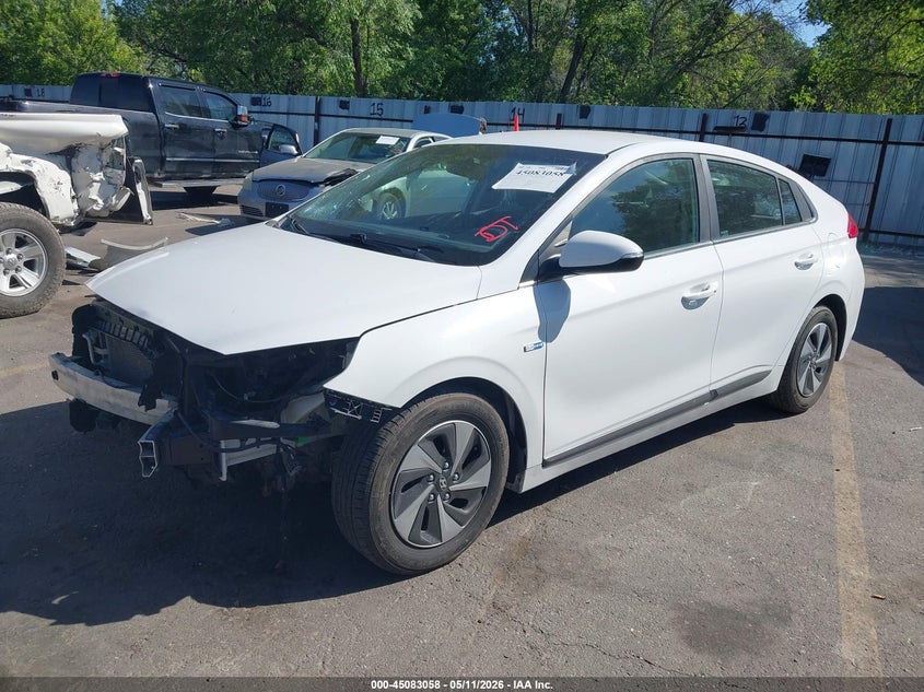 2018 HYUNDAI IONIQ HYBRID auction photo 2