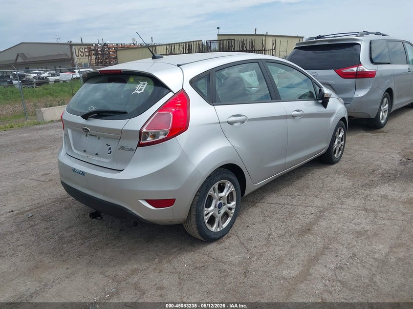 2015 FORD FIESTA auction photo 4