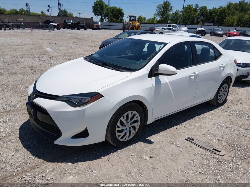 2017 Toyota Corolla Le 2T1BURHE9HC768174 photo 1
