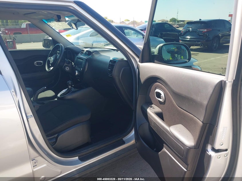 2019 KIA SOUL auction photo 5