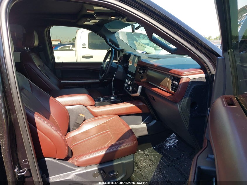 2024 FORD EXPEDITION auction photo 5