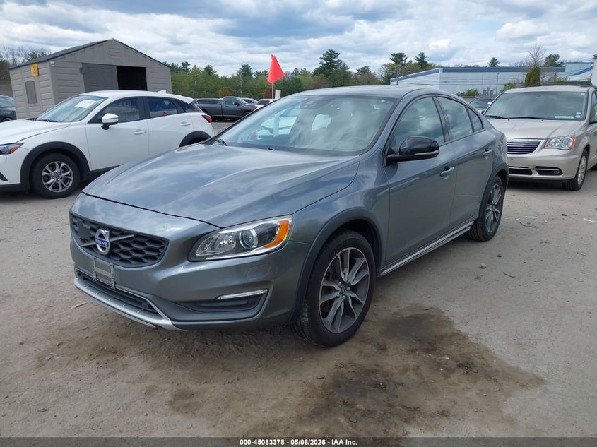 2016 VOLVO S60 CROSS COUNTRY auction photo 2