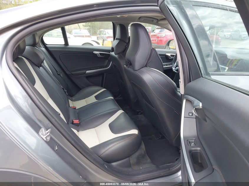 2016 VOLVO S60 CROSS COUNTRY auction photo 8