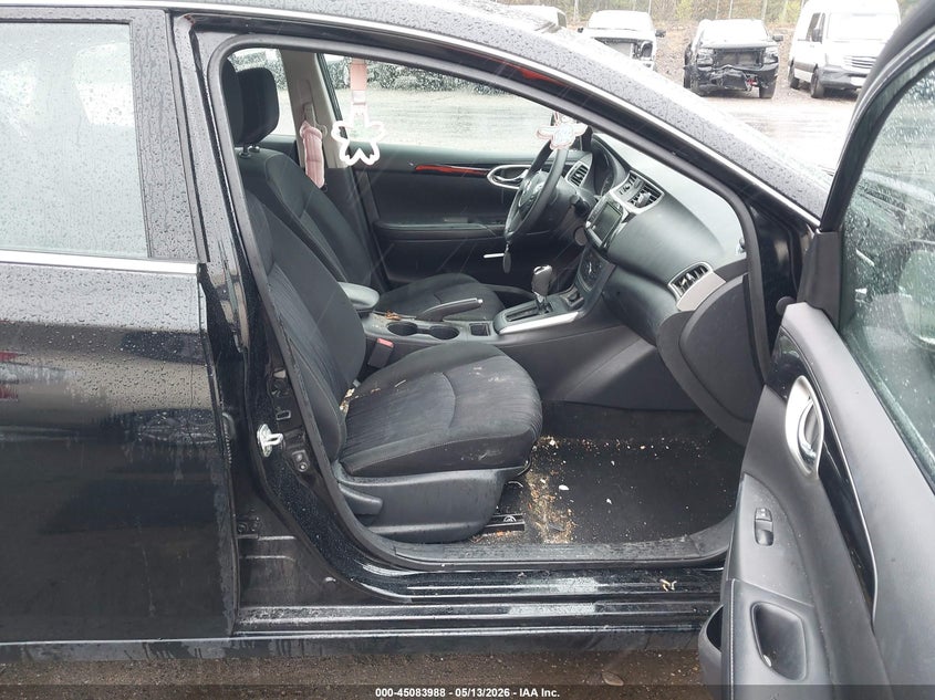 2019 NISSAN SENTRA auction photo 5