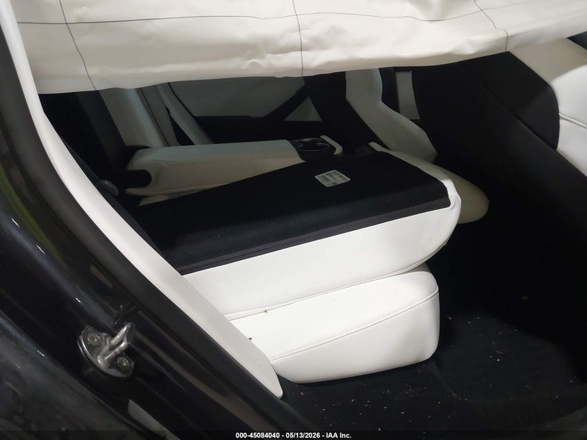 AtlanticExpress - Tesla Model 3