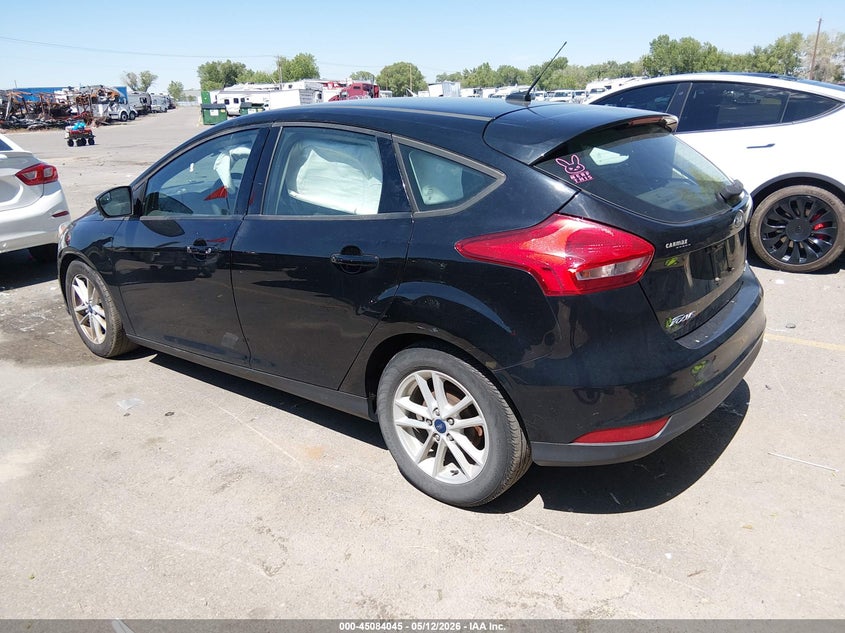 Vin: 1fadp3k20jl266220, lot: 45581608, ford focus se 20183
